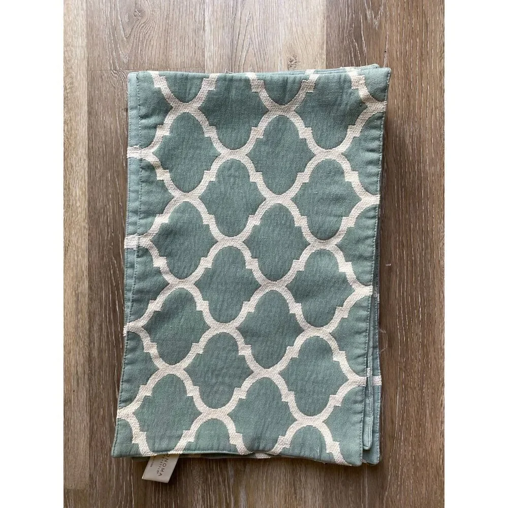 Sonoma 4 Trellis Table Cloth Placemats
